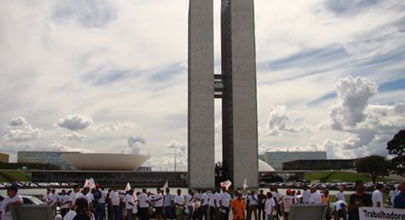 condsef-fenadsef-vai-congresso-lutar-por-recursos-loa-setor-publico-744 (1)