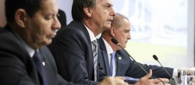 Presidente Bolsonaro em primeira reunião ministerial