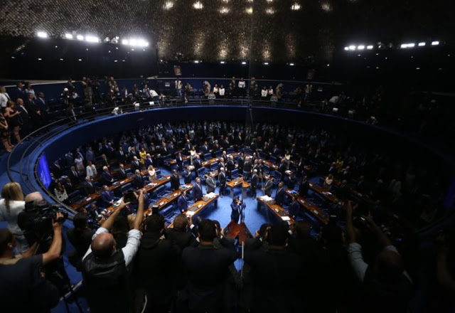 Projeto de lei no Senado ameaça a estabilidade dos servidores públicos