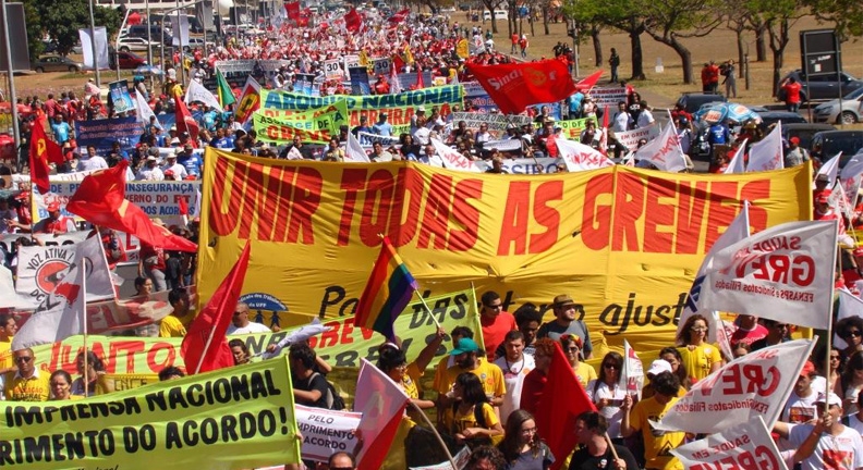 servidores-lancam-campanha-salarial-participam-ato-defesa-previdencia-433